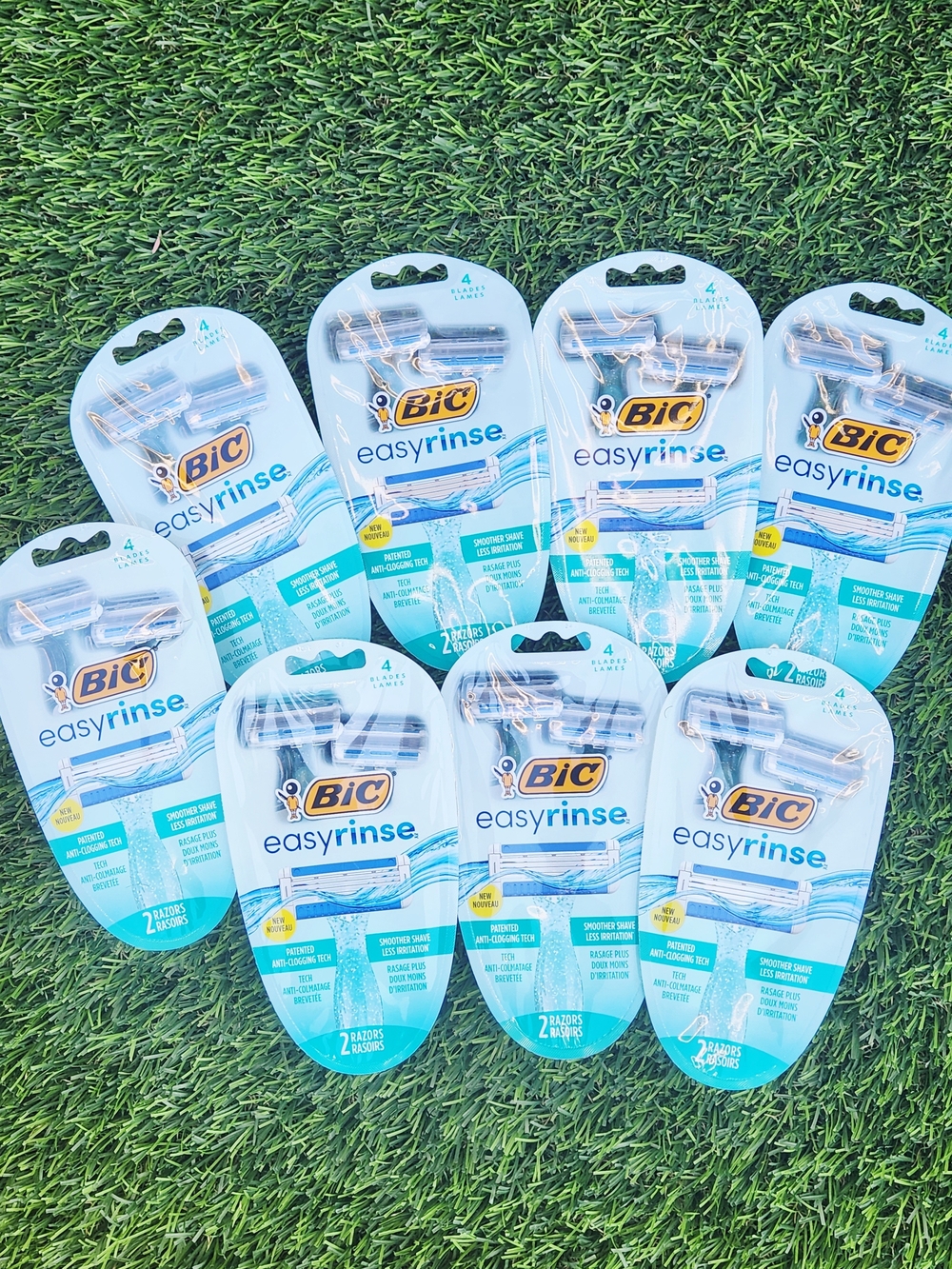 BIC EasyRinse Disposable Razors — Aqua & White, Pack of 8